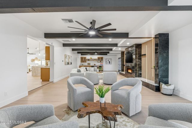 12450 N La Cholla Boulevard, Tucson, AZ 85755