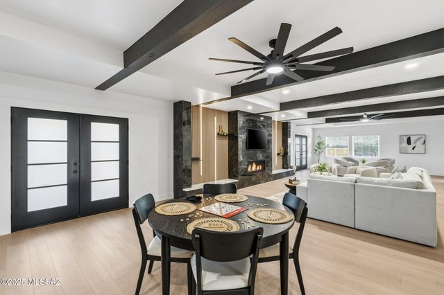 12450 N La Cholla Boulevard, Tucson, AZ 85755