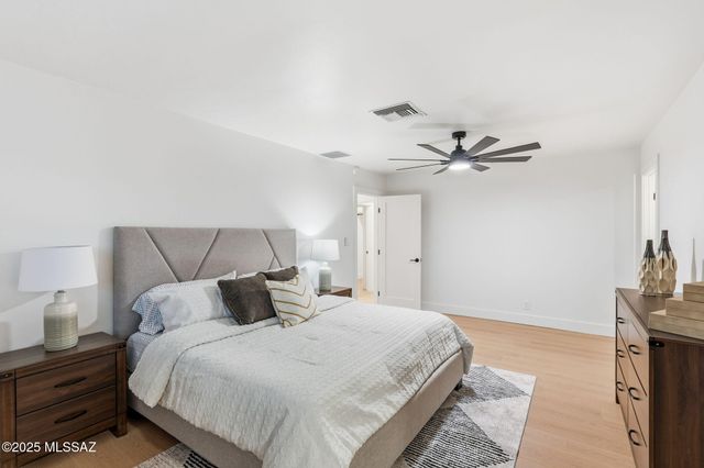 12450 N La Cholla Boulevard, Tucson, AZ 85755