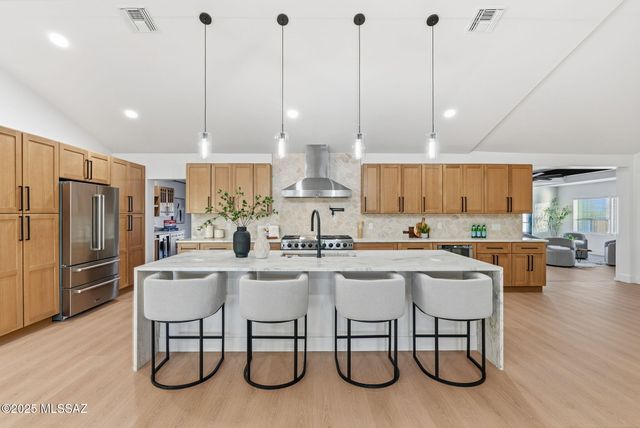 12450 N La Cholla Boulevard, Tucson, AZ 85755