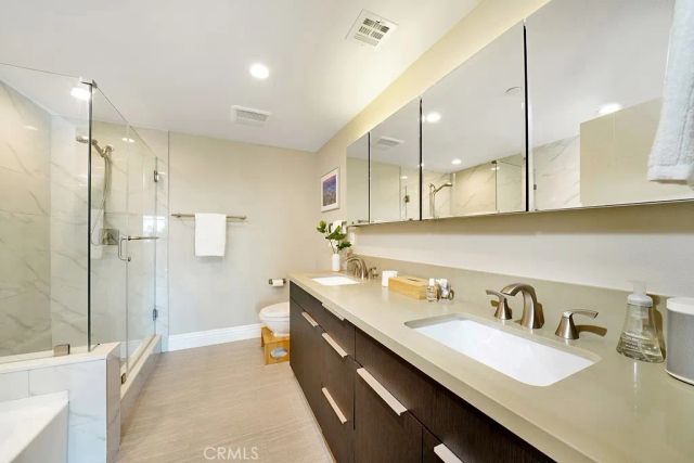 2939 Leeward Avenue 516, Los Angeles, CA 90005