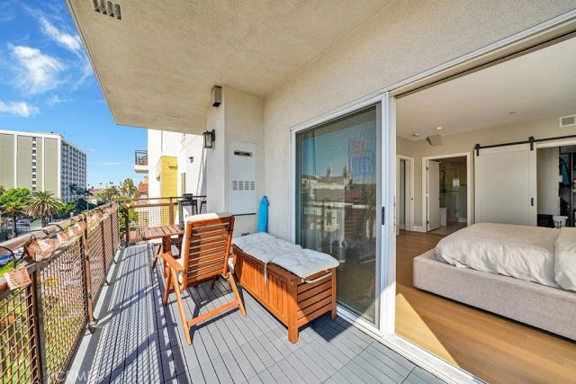 2939 Leeward Avenue 516, Los Angeles, CA 90005