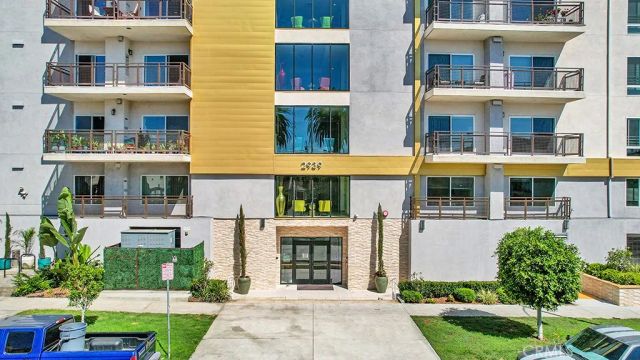 2939 Leeward Avenue 516, Los Angeles, CA 90005