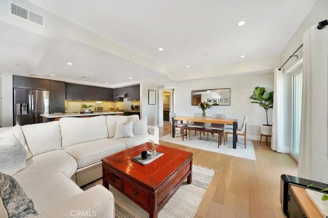 2939 Leeward Avenue 516, Los Angeles, CA 90005