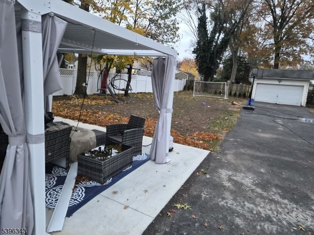 95 Farragut Rd, North Plainfield Boro, NJ 07062