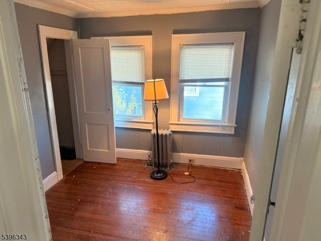 95 Farragut Rd, North Plainfield Boro, NJ 07062