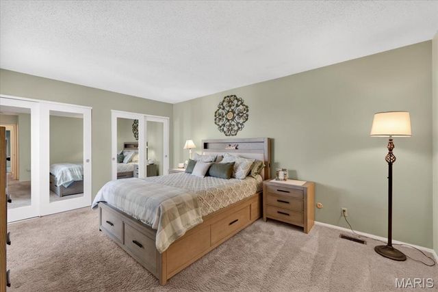 1262 Coral Bells Court, St Louis, MO 63146