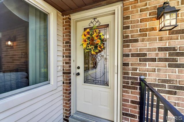 1262 Coral Bells Court, St Louis, MO 63146