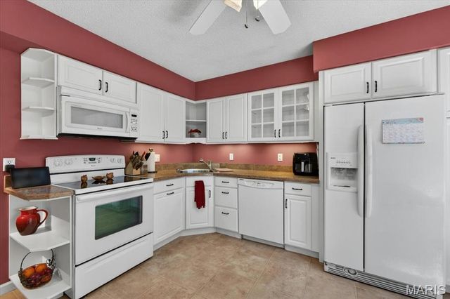 1262 Coral Bells Court, St Louis, MO 63146