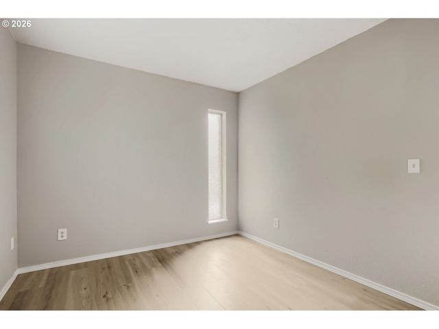 7555 N PORTSMOUTH Ave, Portland, OR 97203