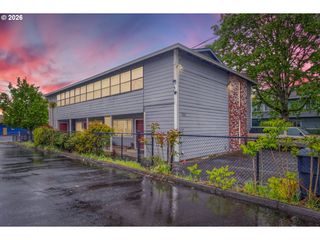 7555 N PORTSMOUTH Ave, Portland, OR 97203