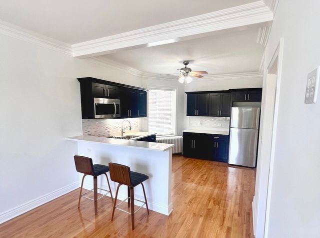 6619 CERMAK Road 2F, Berwyn, IL 60402