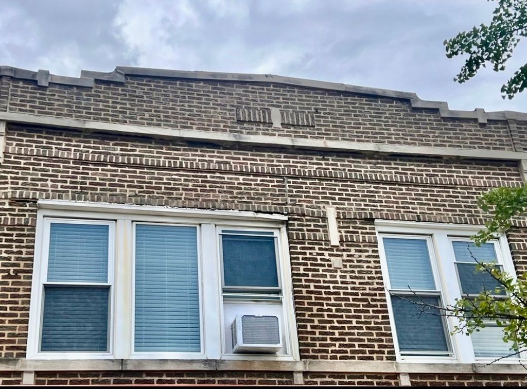 6619 CERMAK Road 2F, Berwyn, IL 60402