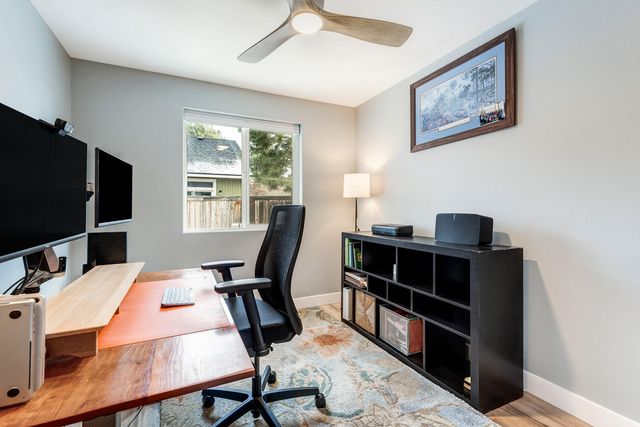 61016 Honkers Lane, Bend, OR 97702