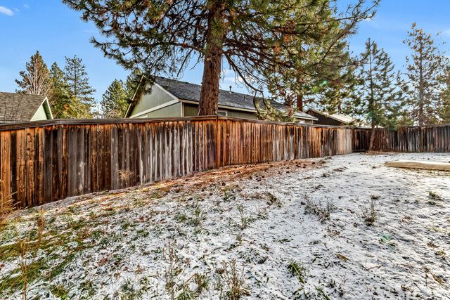 61016 Honkers Lane, Bend, OR 97702