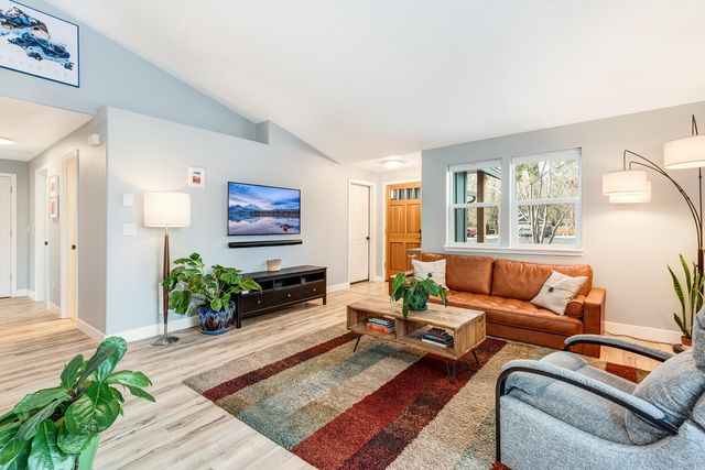 61016 Honkers Lane, Bend, OR 97702