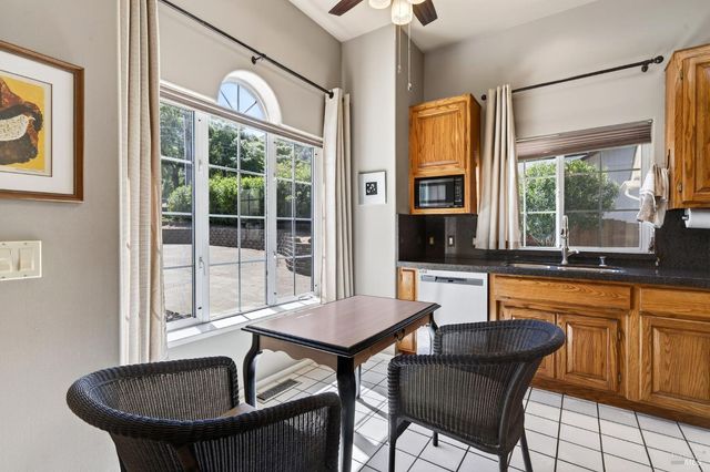 2937 Crystal Dr, Kelseyville, CA 95451