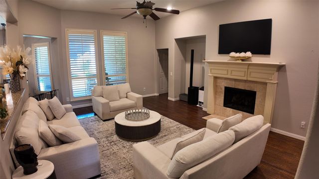 1109 Well Meadow Lane, Mckinney, TX 75071