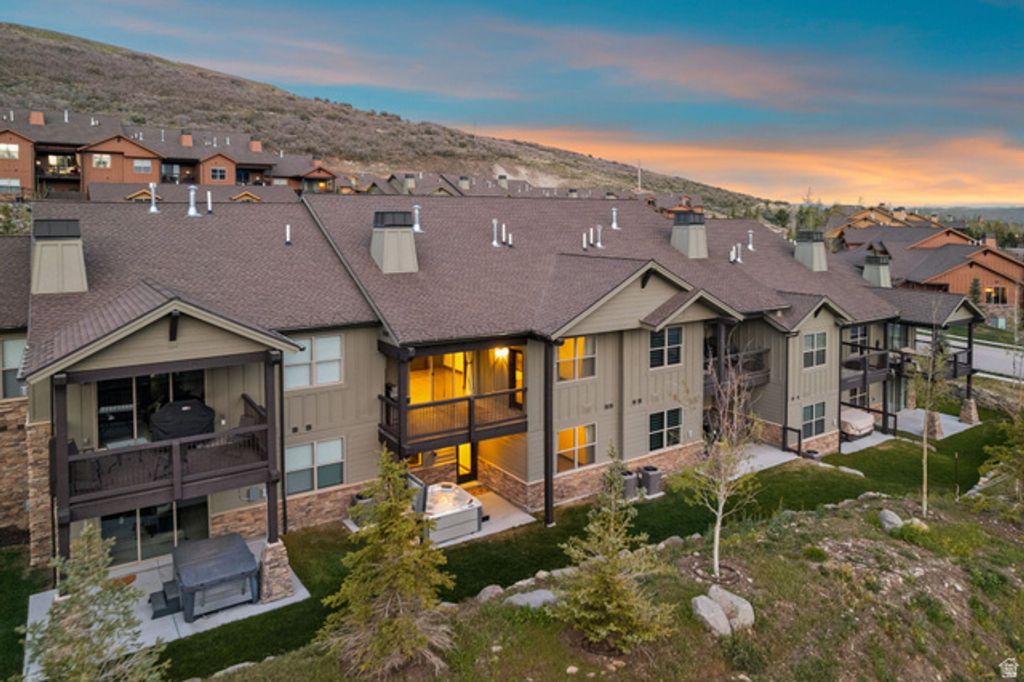 Image 5 of property listing at 14525 N ASHER WAY #55D, Kamas, UT 84036
