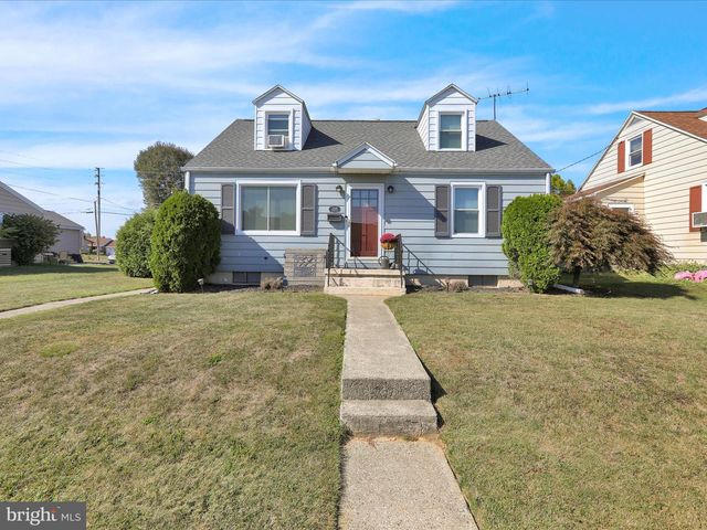 235 W RACE ST, Fleetwood, PA 19522