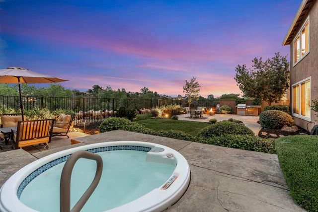 7063 Hearst Dr, El Dorado Hills, CA 95762