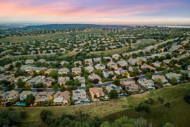 7063 Hearst Dr, El Dorado Hills, CA 95762