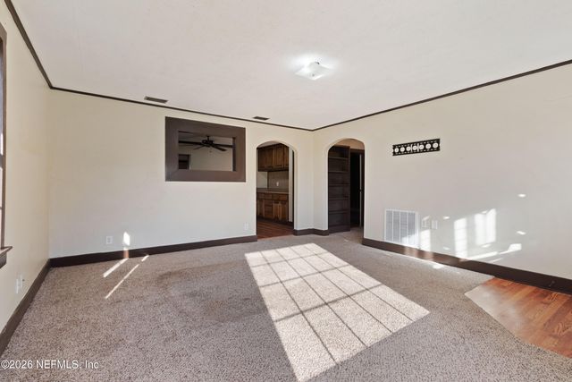 309 E RIVER Road, East Palatka, FL 32131