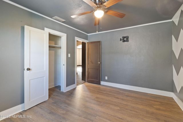 309 E RIVER Road, East Palatka, FL 32131