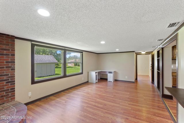 309 E RIVER Road, East Palatka, FL 32131