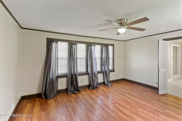 309 E RIVER Road, East Palatka, FL 32131