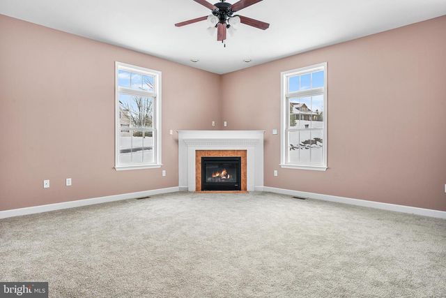 114 FARM VIEW CT, Douglassville, PA 19518