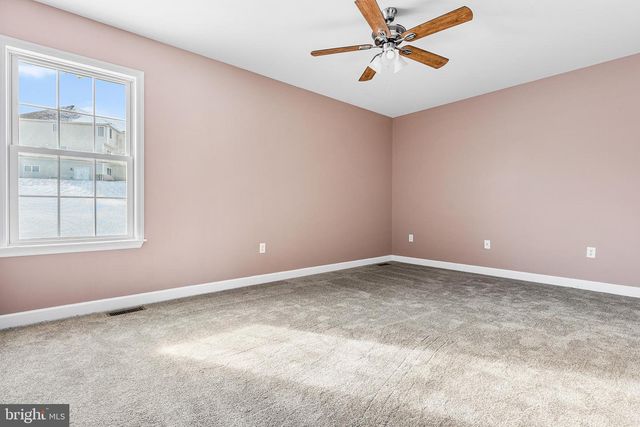 114 FARM VIEW CT, Douglassville, PA 19518