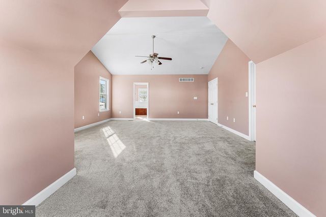 114 FARM VIEW CT, Douglassville, PA 19518