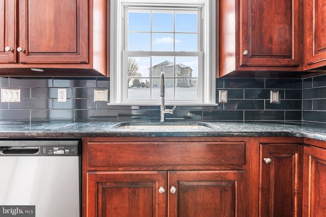 114 FARM VIEW CT, Douglassville, PA 19518