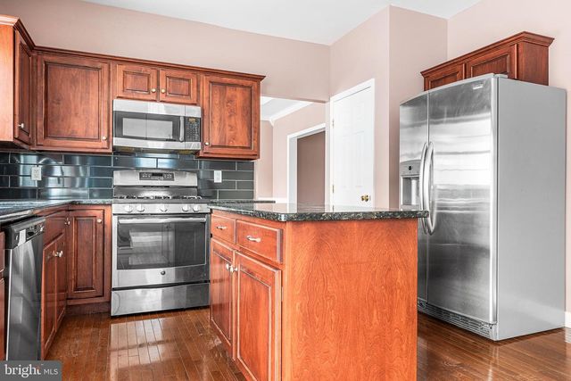 114 FARM VIEW CT, Douglassville, PA 19518