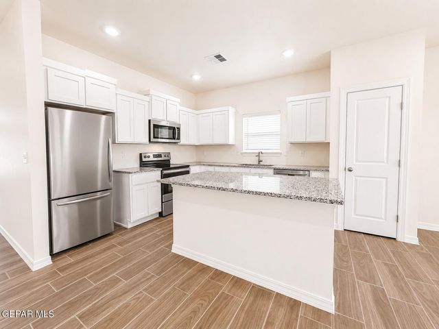 9937 Rhiannon Place, Socorro, TX 79927