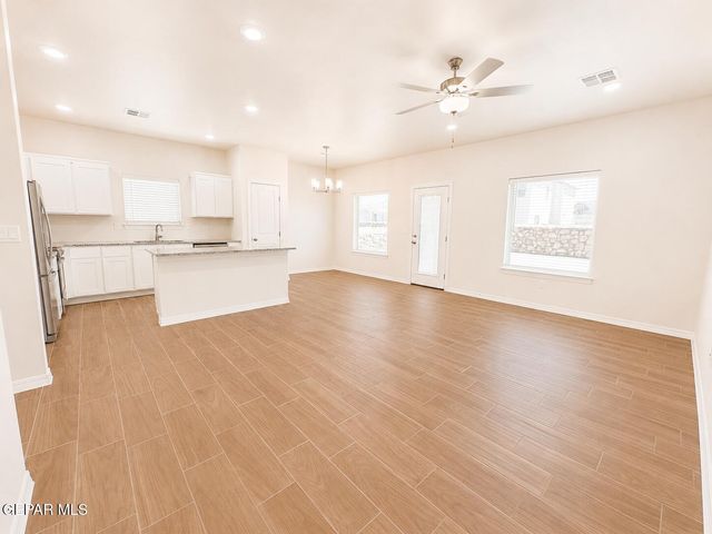 9937 Rhiannon Place, Socorro, TX 79927