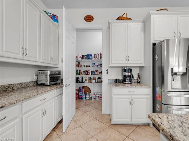 3271 Baravaldo CIR, Cape Coral, FL 33909