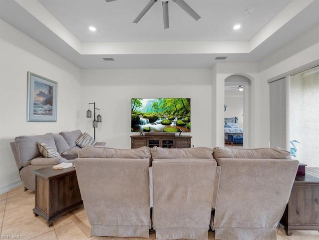3271 Baravaldo CIR, Cape Coral, FL 33909