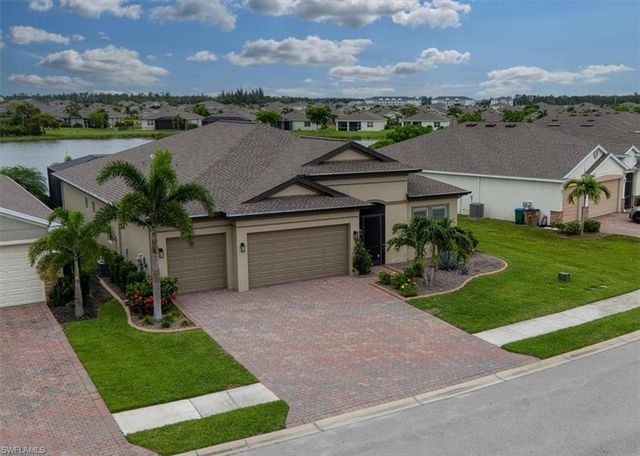 3271 Baravaldo CIR, Cape Coral, FL 33909