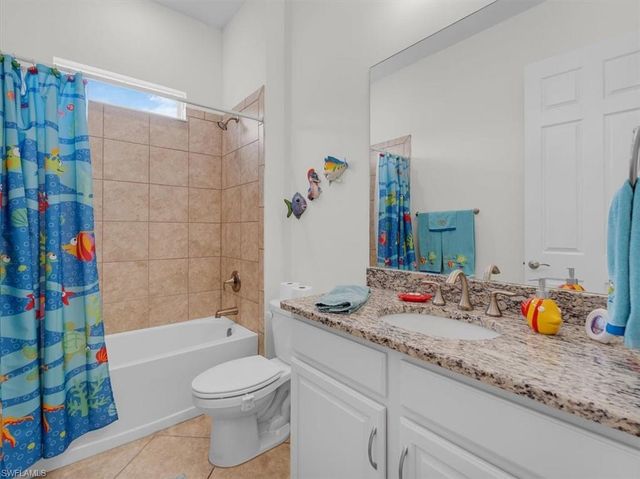 3271 Baravaldo CIR, Cape Coral, FL 33909
