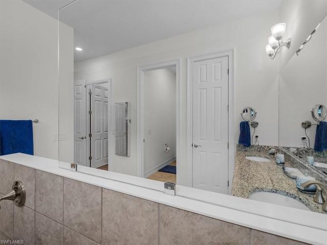 3271 Baravaldo CIR, Cape Coral, FL 33909