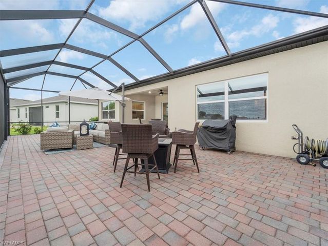 3271 Baravaldo CIR, Cape Coral, FL 33909