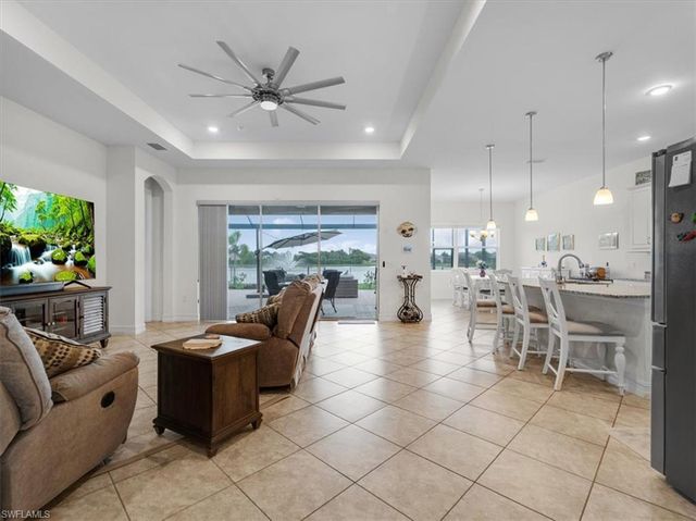 3271 Baravaldo CIR, Cape Coral, FL 33909