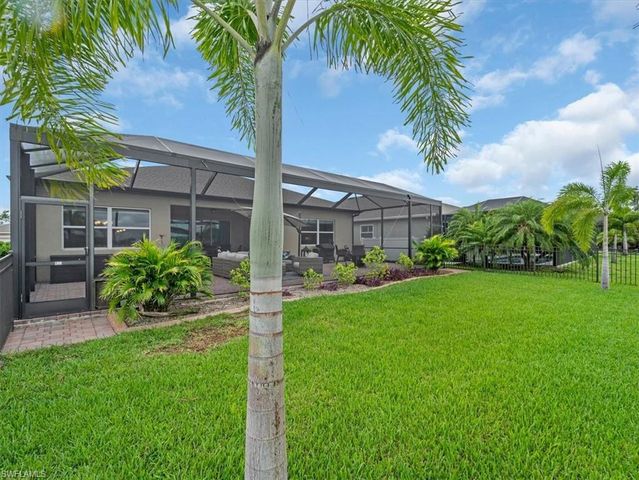3271 Baravaldo CIR, Cape Coral, FL 33909