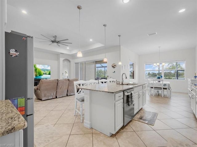 3271 Baravaldo CIR, Cape Coral, FL 33909