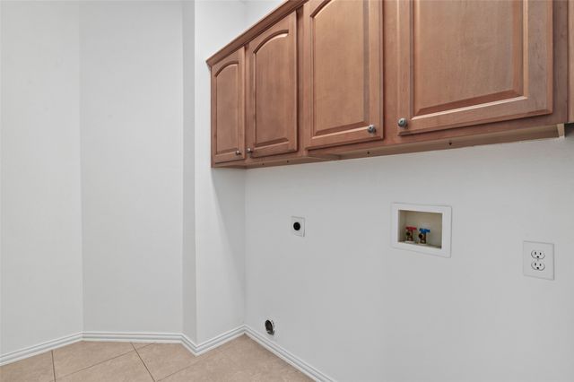 1704 Glen Aerie Lane, Corinth, TX 76210