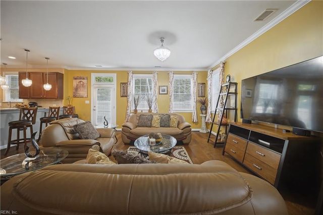 4265 Kenton LN, Virginia Beach, VA 23456