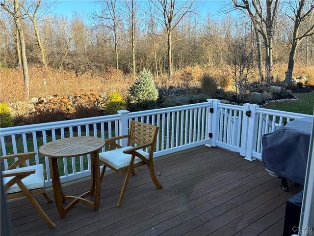 4521 Lauder Lane, Skaneateles, NY 13152
