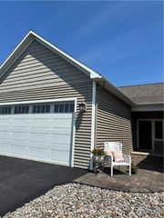 4521 Lauder Lane, Skaneateles, NY 13152